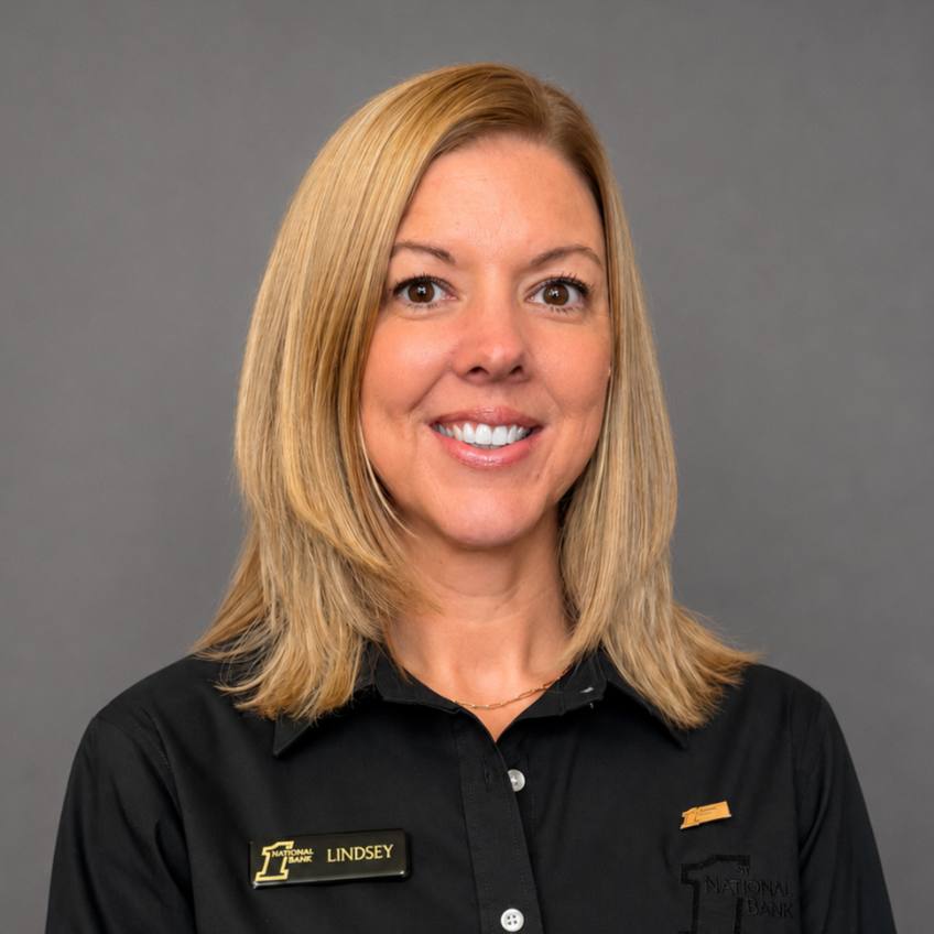 Lindsey Prather
VP & Human Resources Officer
